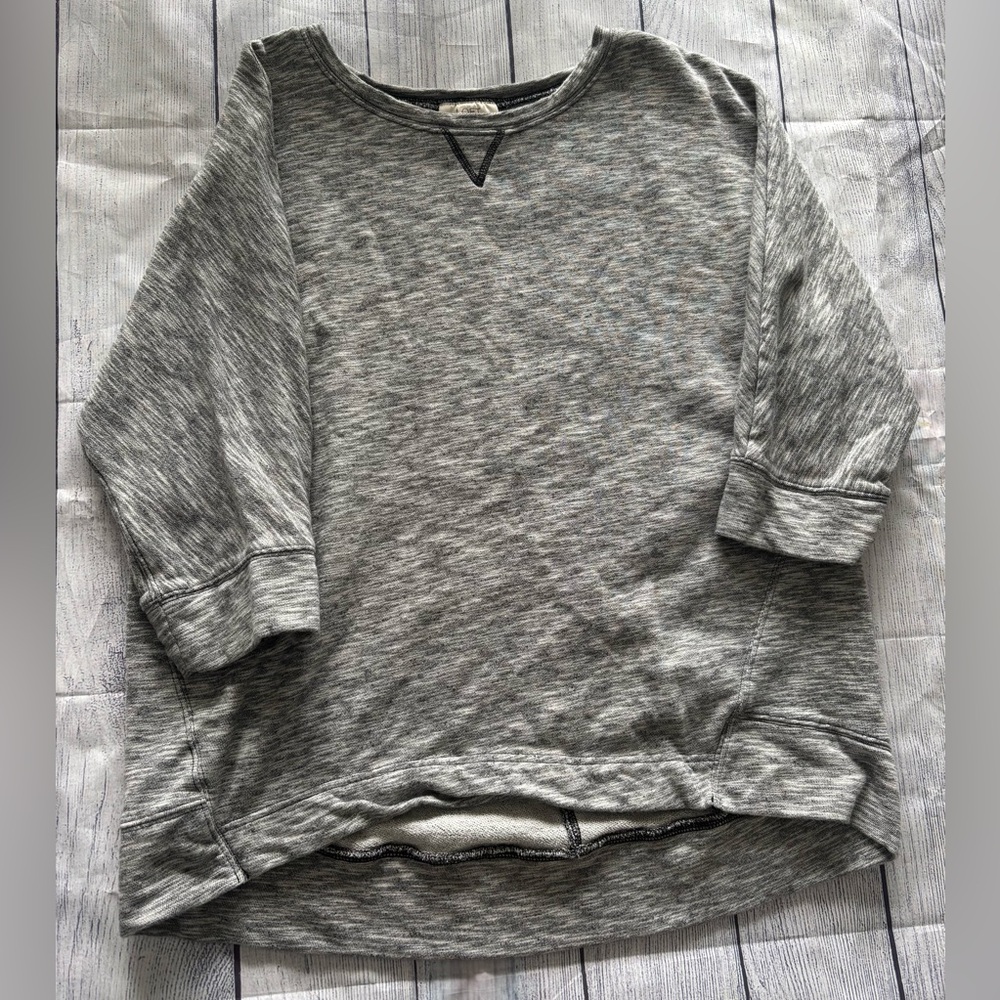 LOFT heathered gray hi/lo sweatshirt with 3/4 sleeves